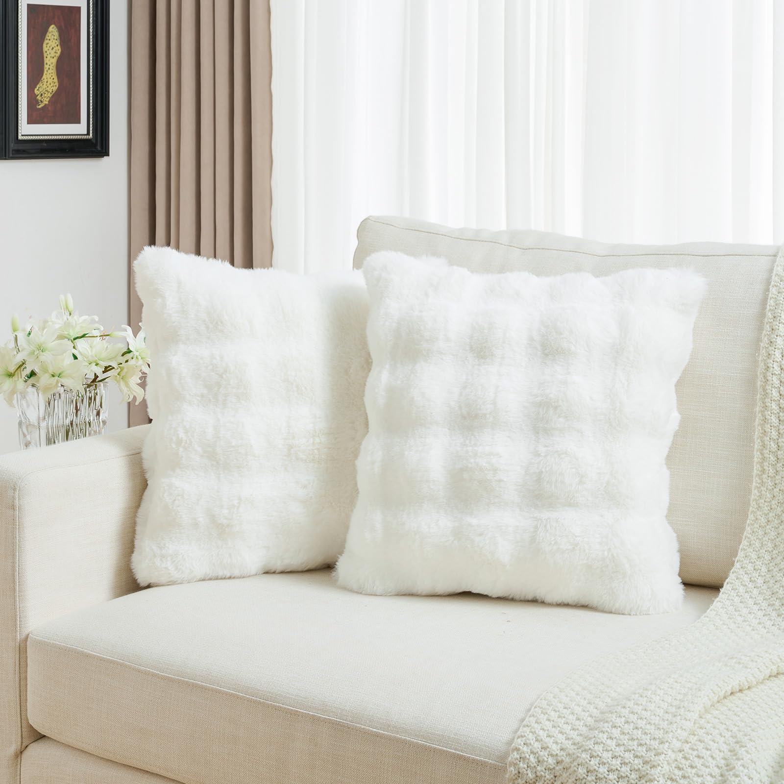 FUTEI Soft Fuzzy Faux Rabbit Fur Throw Pillow Covers for Living Room Couch Bed Global Recycled Standard
FUTEI Neutral Bo